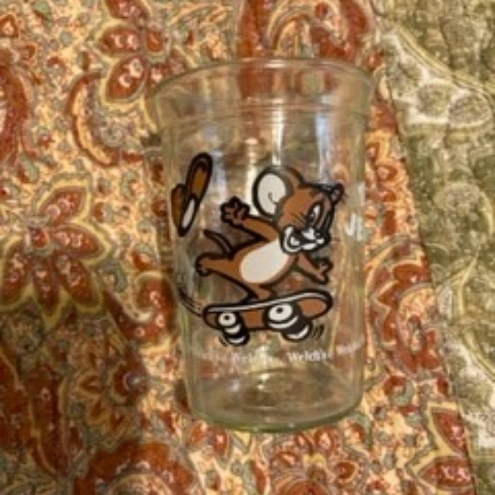 Tom & Jerry 1990 Welch's jelly jar glass